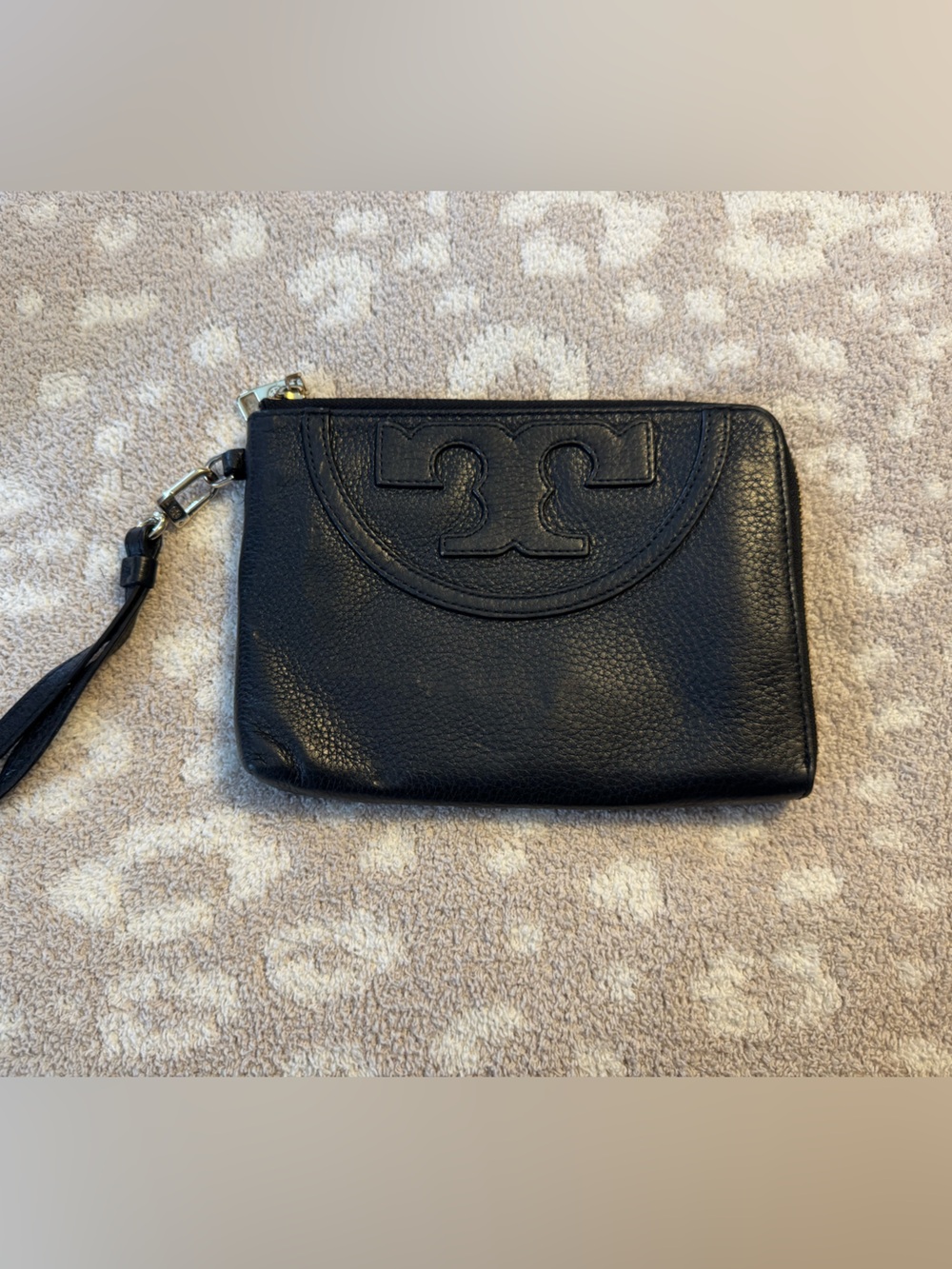 Tory Burch pebbled leather Wristlet Clutch with Embossed Logo